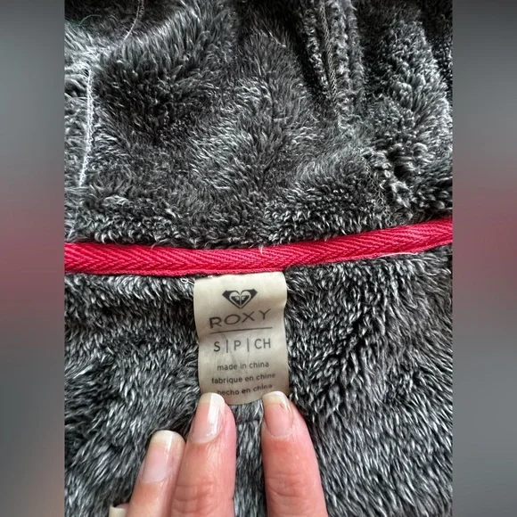 Roxy Black and White Patterned Hoodie Jacket small EUC - Picture 9 of 14